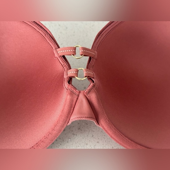 ⭐️Like New⭐️ Torrid: XO Plunge Push-Up Bra- Size 42B - Picture 11 of 14